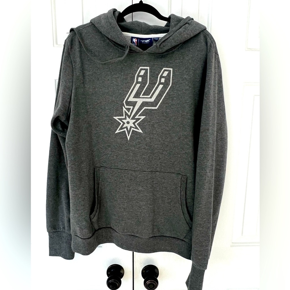 NWOT San Antonio Spurs Women’s Rhinestone Hoodie